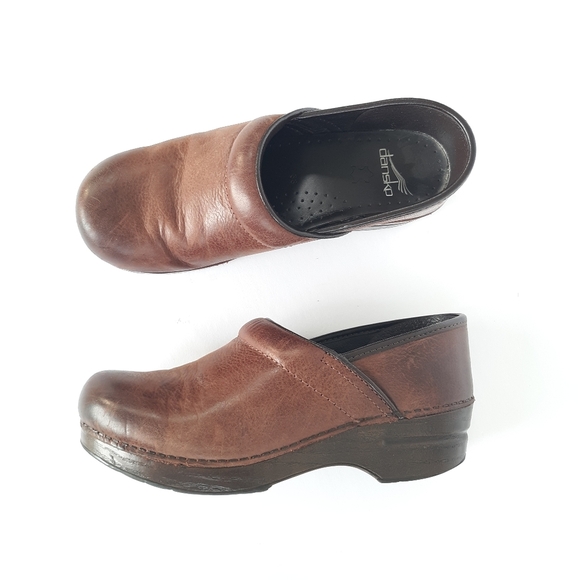 Dansko Shoes - Dansko Leather Professional Nursing Shoes Brown